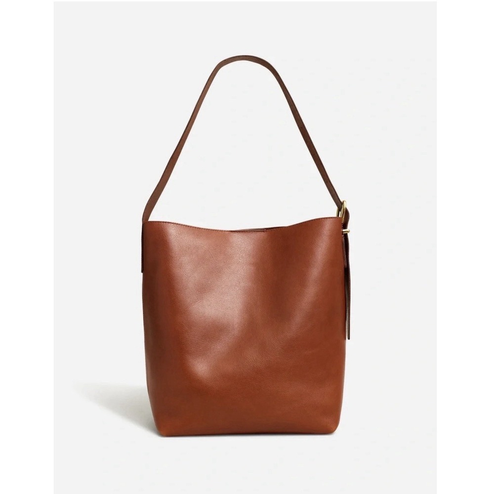 Madewell - The Essential Bucket Tote in Brown 100% leather.